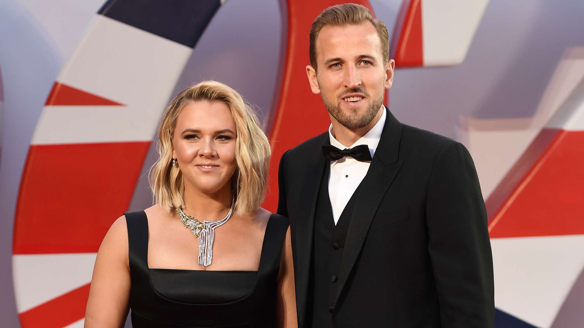 相较之下 相较之下