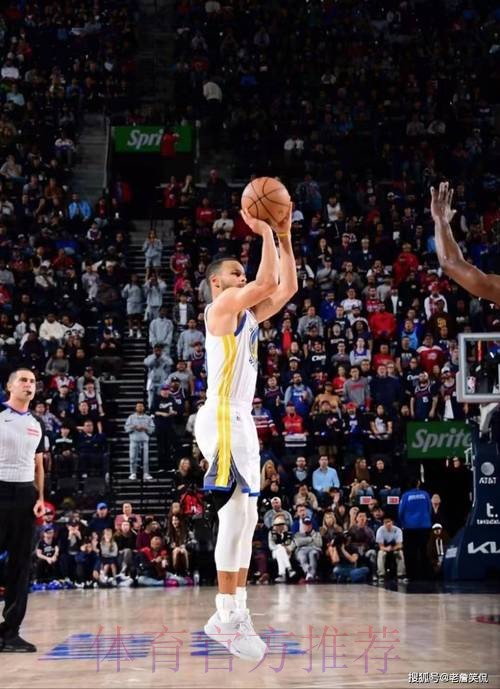 快船主场险胜勇士 库里关键三分追近却因6犯被罚下场